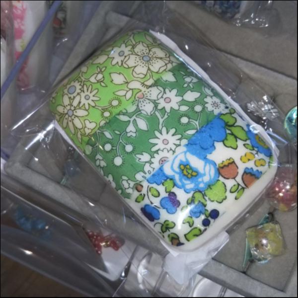 デコパージュ石鹸リバティパッチ みどり系