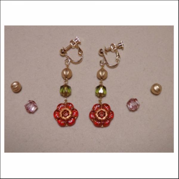 Vintage Flowerイヤリング(レッド×オリーブ)