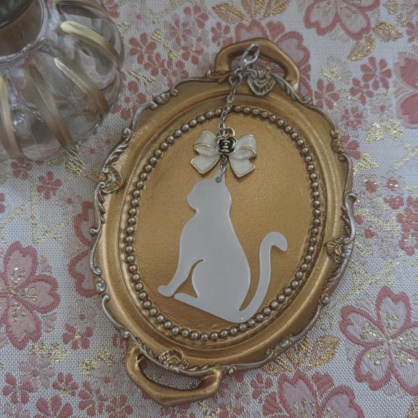 白猫チャーム C