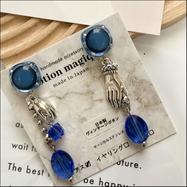 日本製ヴィンテージボタンブルーピアス