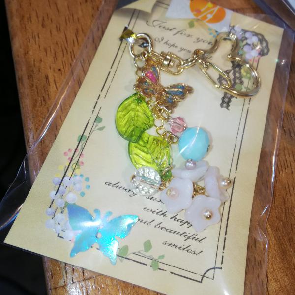 お花のバックチャーム