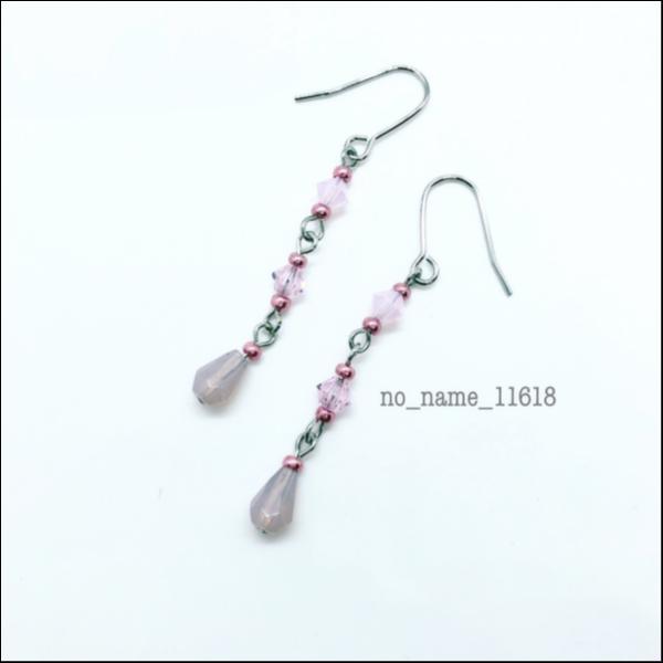 スワロフスキーの揺れるピアス(春色ピンク)