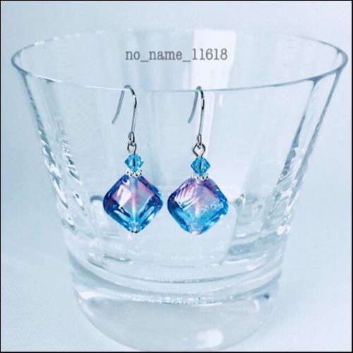 グラデーション香水瓶ピアス(ピンクブルー)