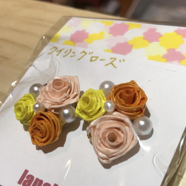 クイリングローズピアス