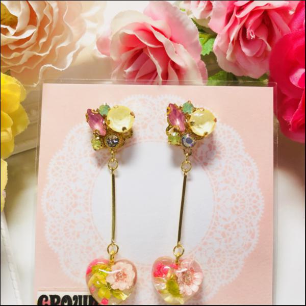 スワロ使用ビジュー×クリア花ハートゆらゆらピアス(Pイエロー)