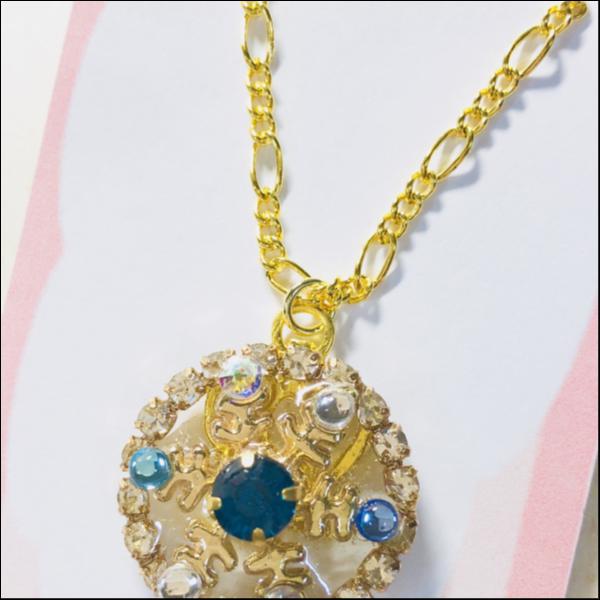 雪の結晶ネックレス(コバルトブルー)