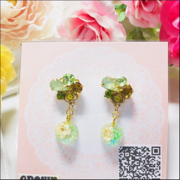 ビジュー×花クリア丸ピアス(緑系)