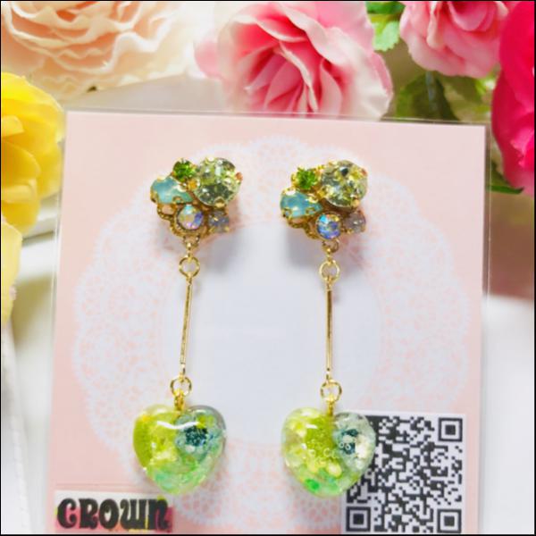 スワロ使用ビジュー×花クリアハートピアス(P緑)