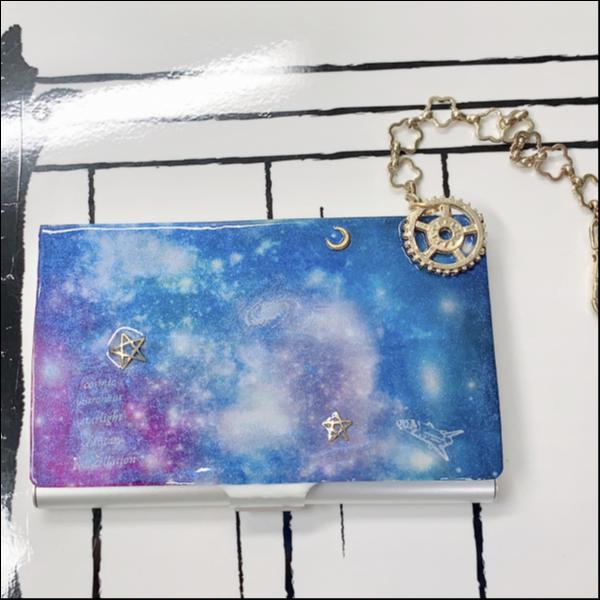 宇宙柄名刺入れチェーン付き