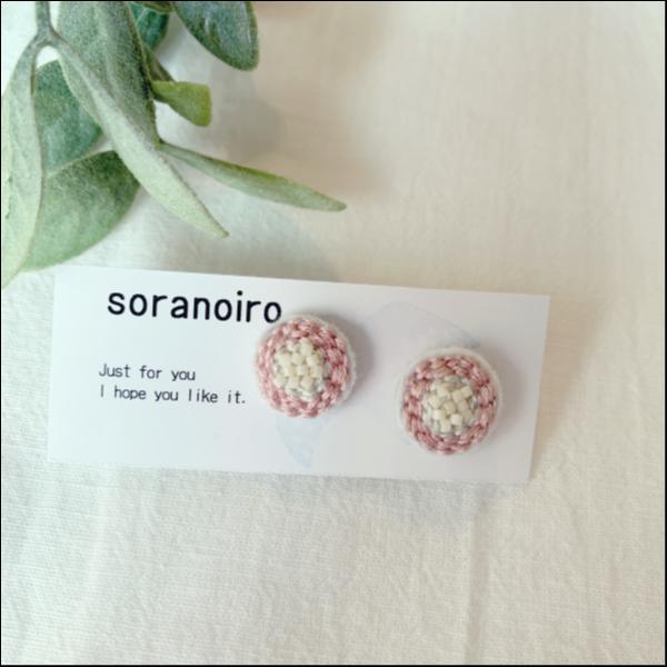 刺繍ピアス ビーズ×ピンク
