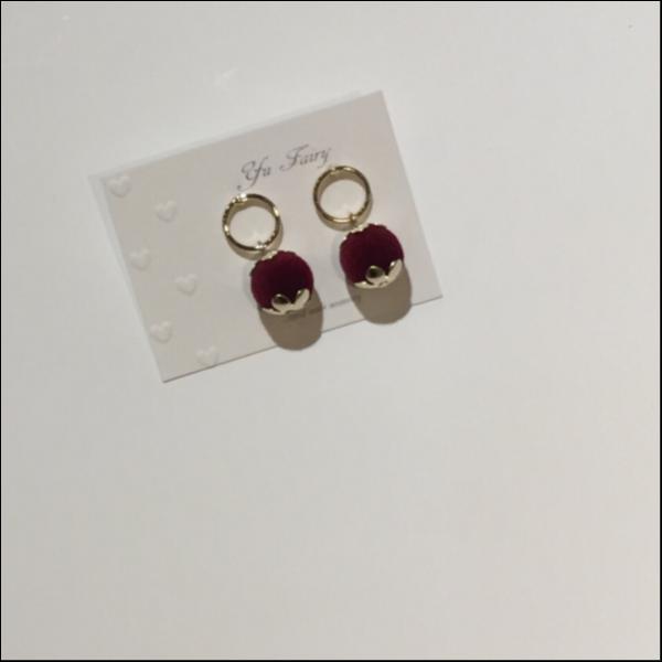 flocky beads pierce