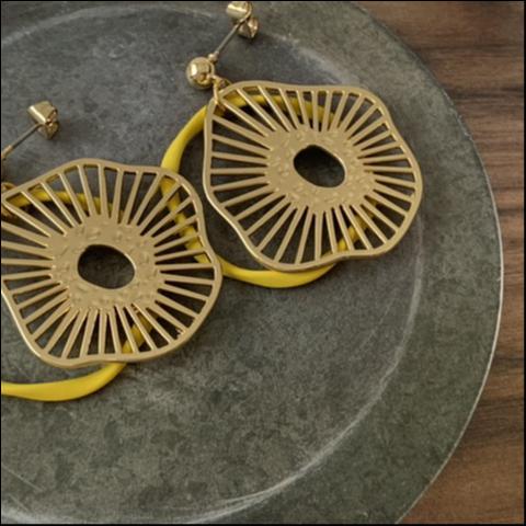 レモンの輪切りピアス