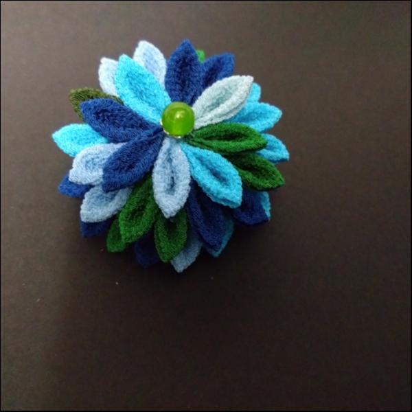 2Wつまみ細工あお